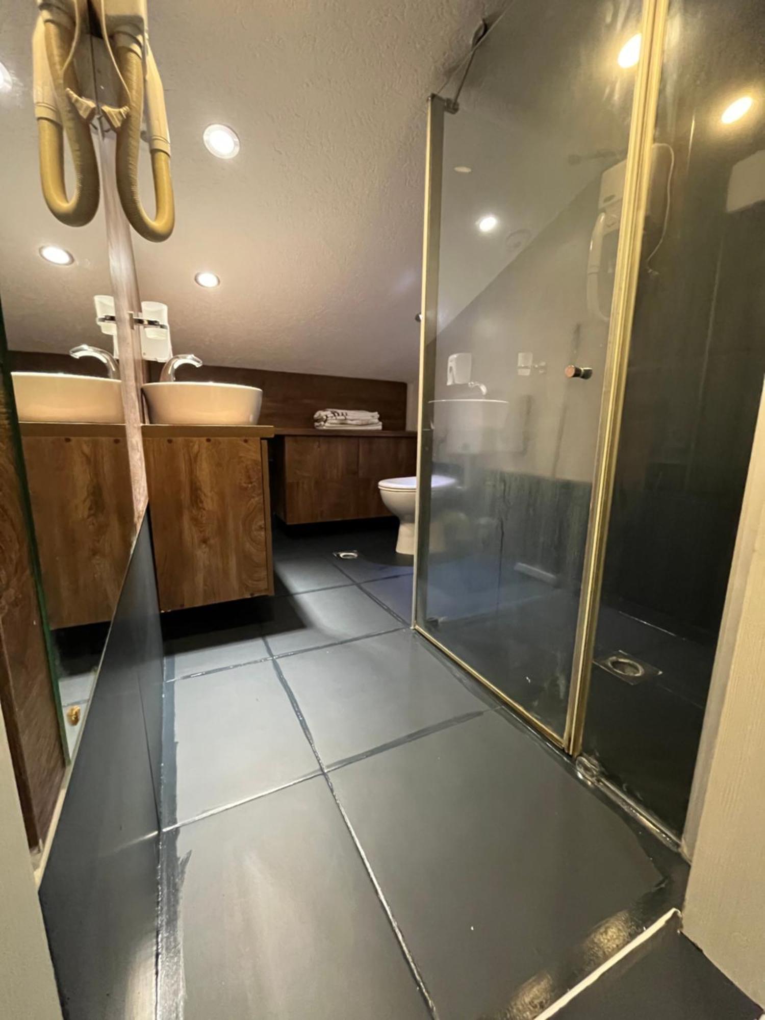 Uma Apartman *